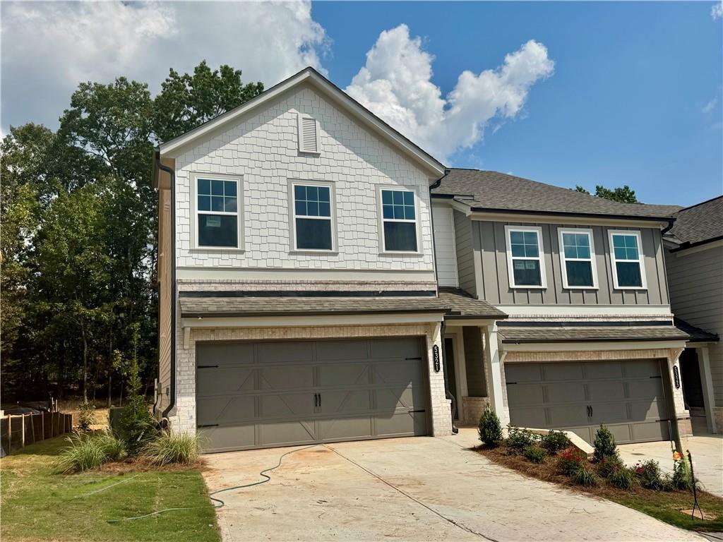 5321 Frontier Ct., Flowery Branch, GA 30542