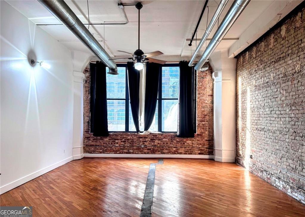 87 Peachtree St. #304, Atlanta, GA 30303