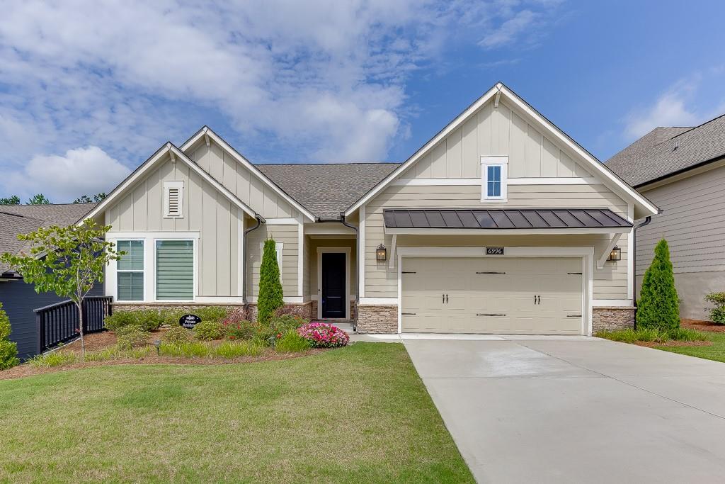 6996 River Rock Dr., Flowery Branch, GA 30542