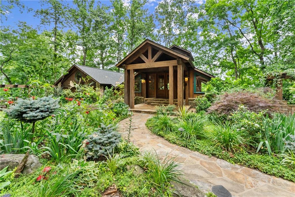 6615 Happy Hollow Tr., Gainesville, GA 30506