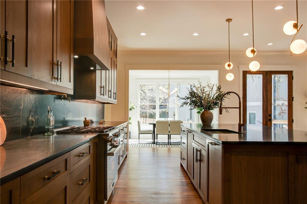 581 Sherwood Rd., Atlanta, GA 30324