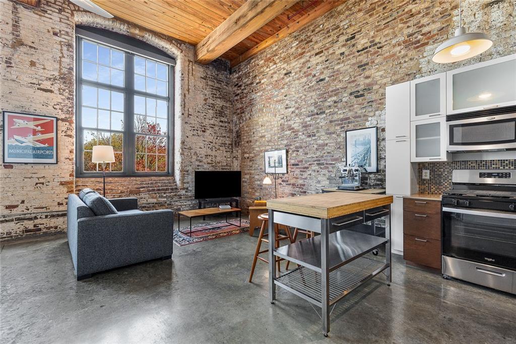 170 Blvd #H301, Atlanta, GA 30312