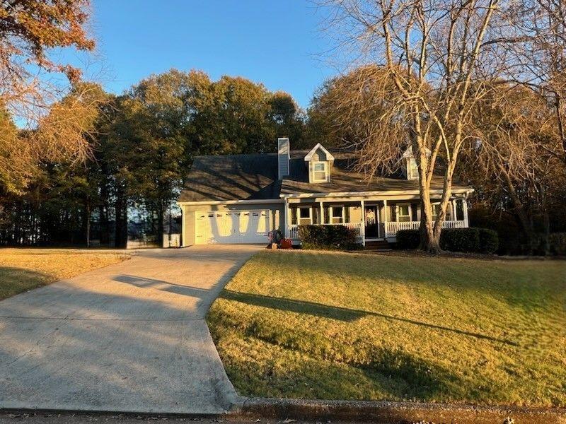 867 Windward Rd., Winder, GA 30680