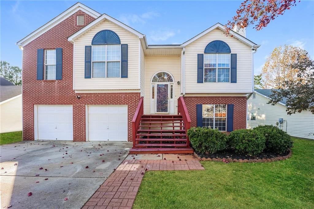 5899 Eagles Feather Ln., Riverdale, GA 30274