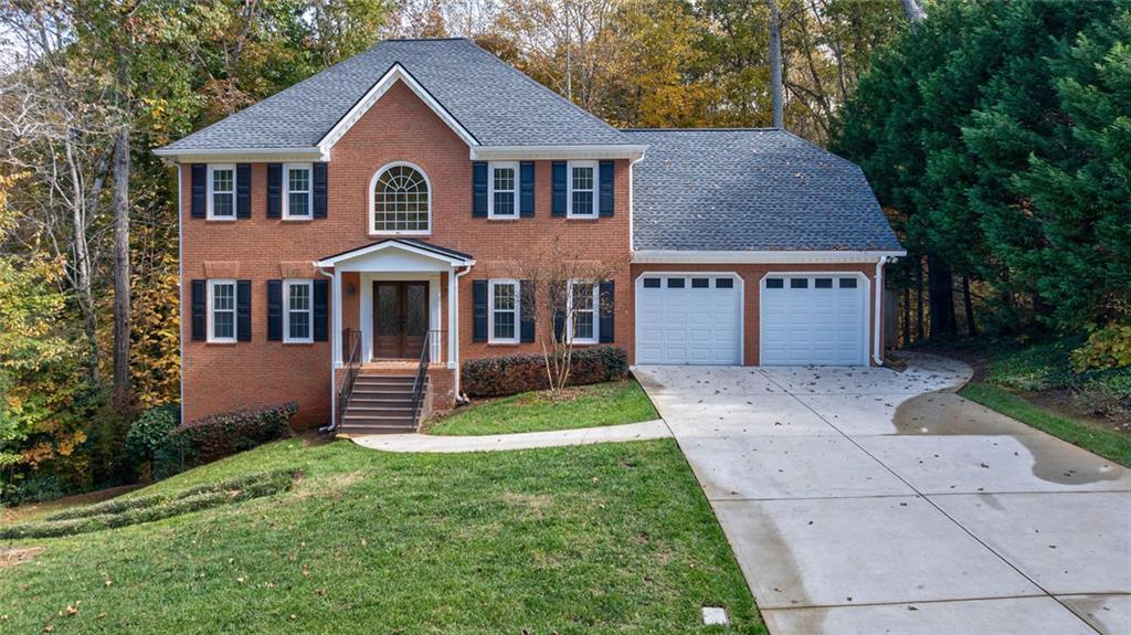 105 Beech Tree Ln., Roswell, GA 30075