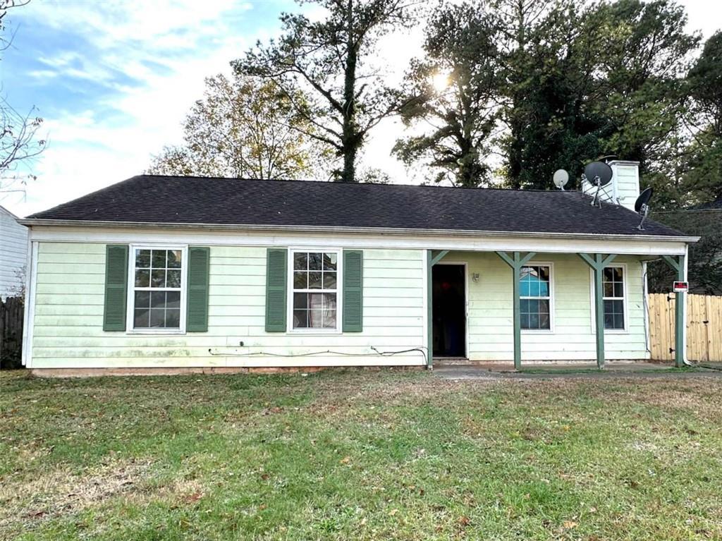 4561 Garden Hills Dr., Stone Mountain, GA 30083