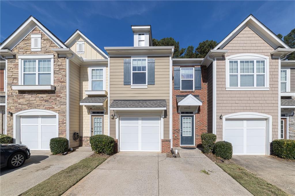 2002 Lakeshore Overlook Cir., Kennesaw, GA 30152