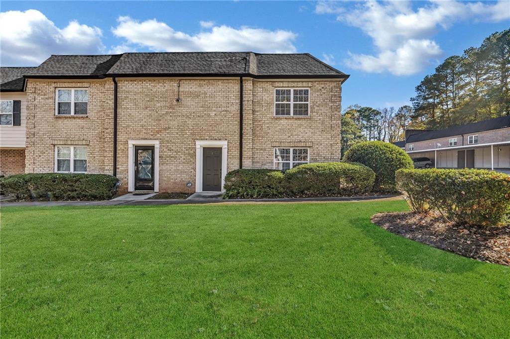 350 Winding River Dr. #F, Atlanta, GA 30350