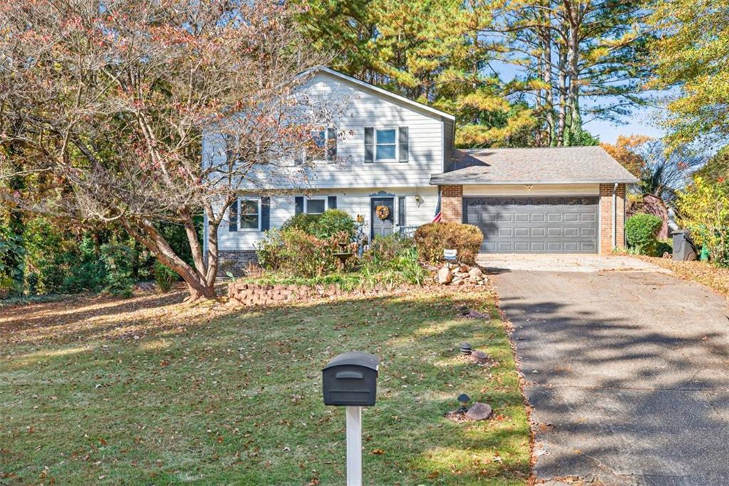 1075 Westchester Dr., Lilburn, GA 30047