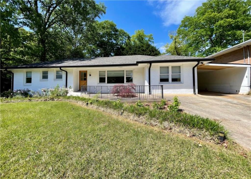 2682 Pineland Ave., Atlanta, GA 30340