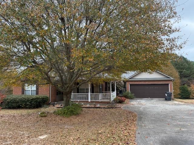 362 Oakwood Dr., Cedartown, GA 30125