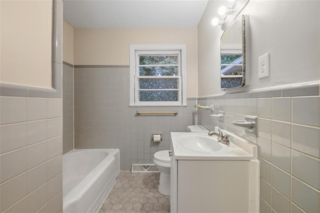 14 SE Mitchell Circle, Rome, GA 30161