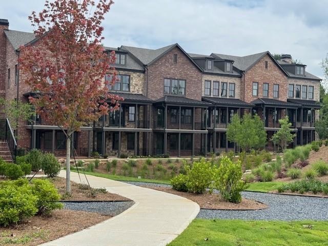 435 Chiswick Cir. #21, Alpharetta, GA 30009