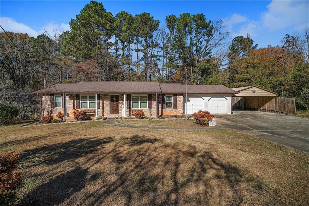 2436 Falls River Dr., Lithia Springs, GA 30122