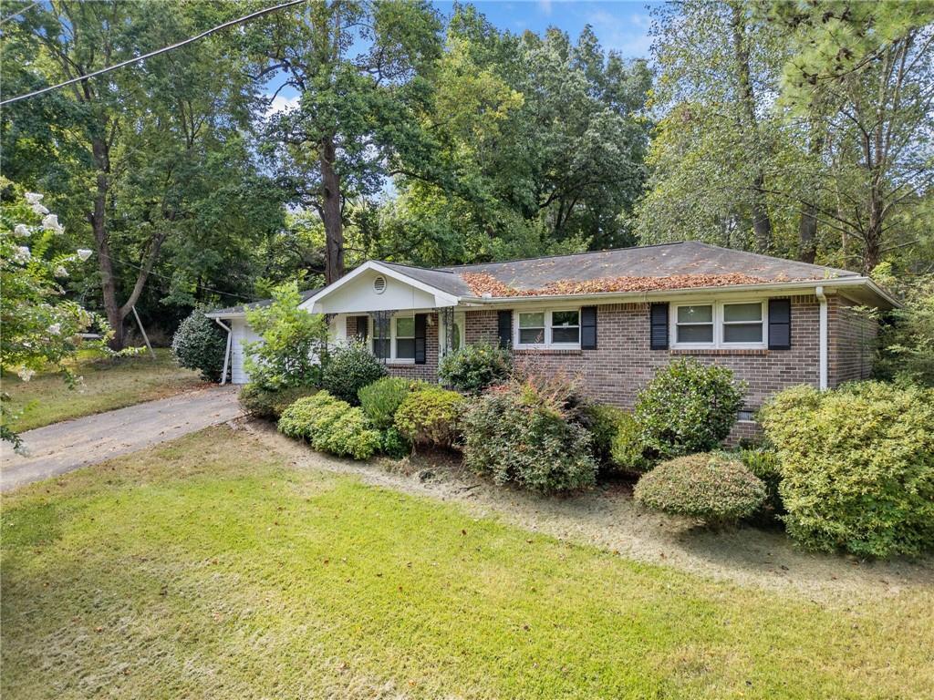 3300 Stoney Dr., Douglasville, GA 30134