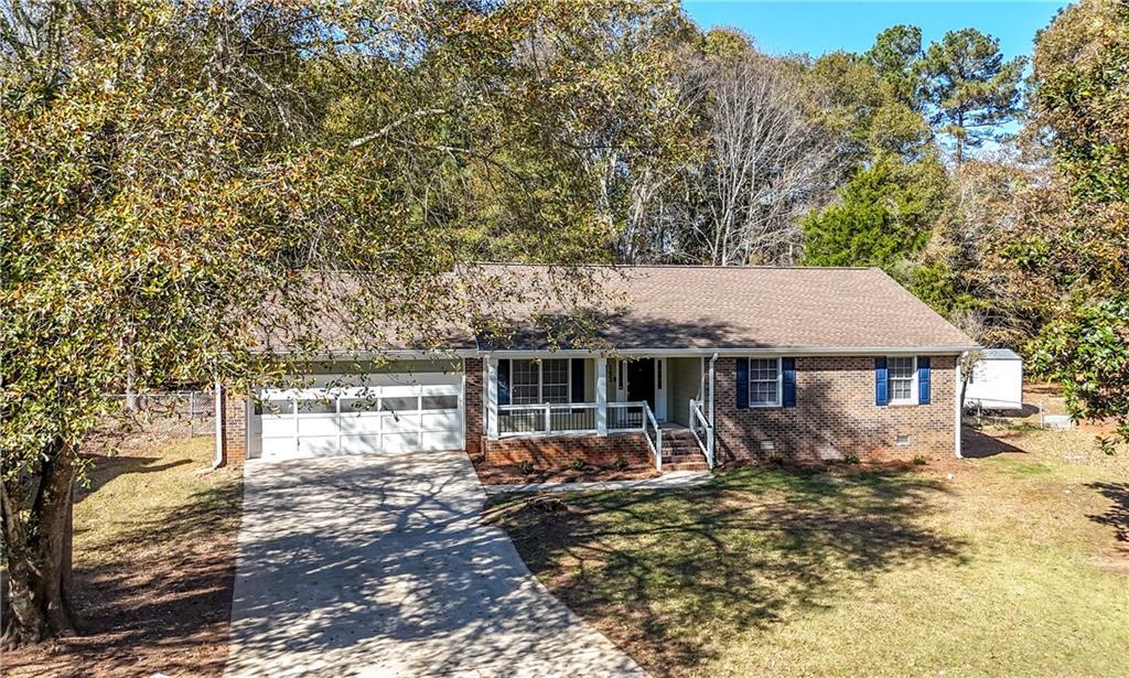 153 Stonybrook Ct., Athens, GA 30605