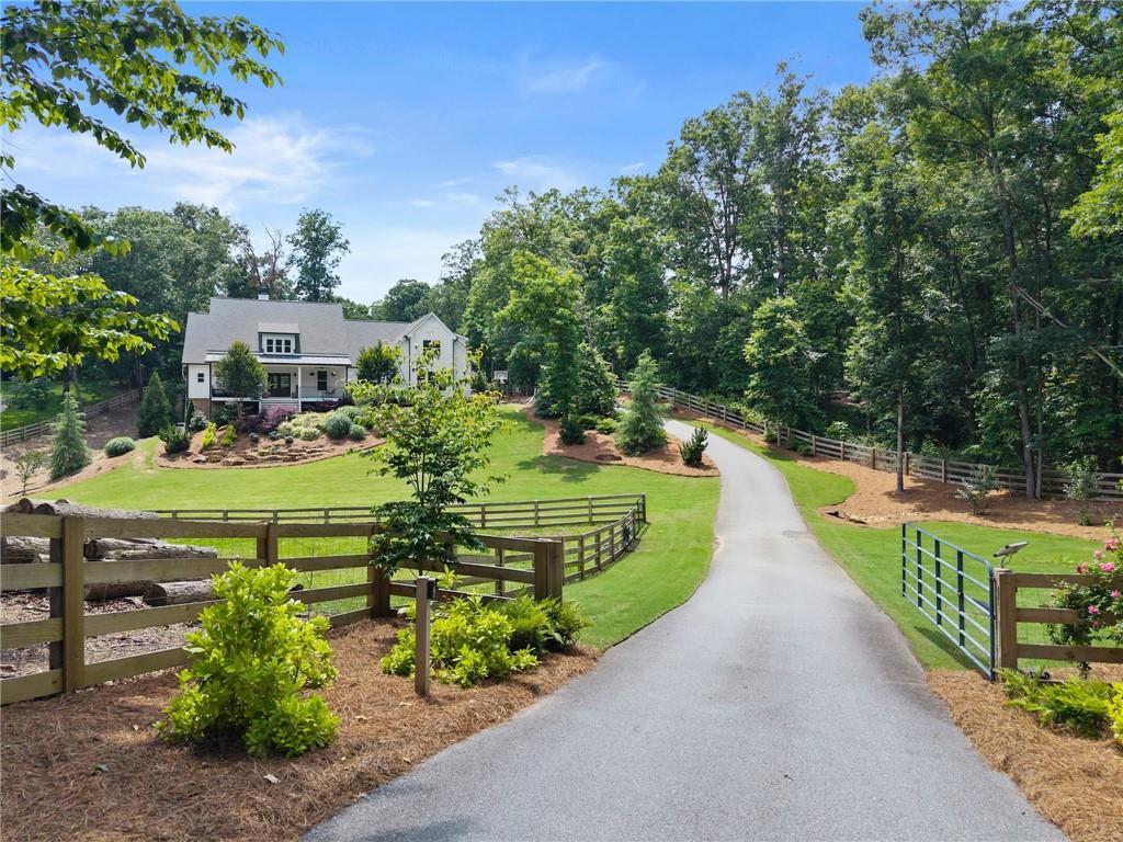 4813 Jess Helton Rd., Gainesville, GA 30506