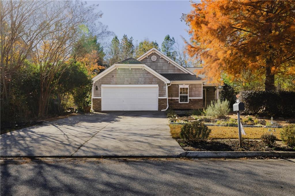 430 Autumn Creek Dr., Dallas, GA 30157