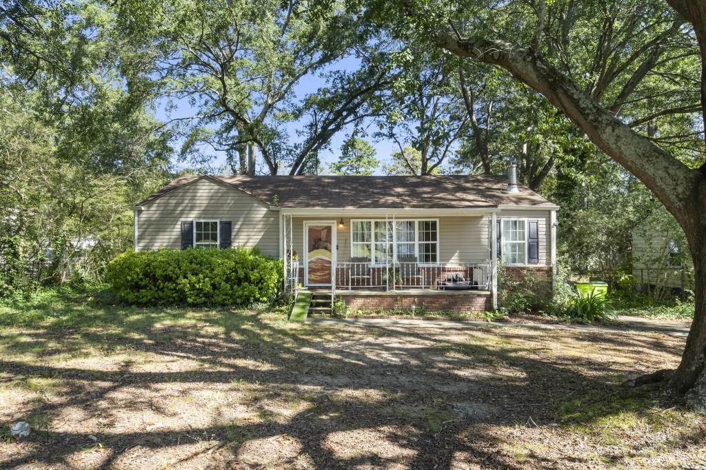 1923 Clearwater Dr., Marietta, GA 30067