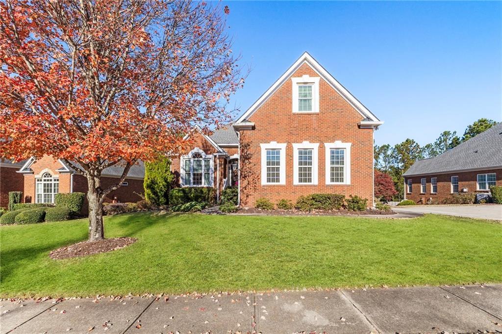 5235 Villa Lake Ct., Suwanee, GA 30024