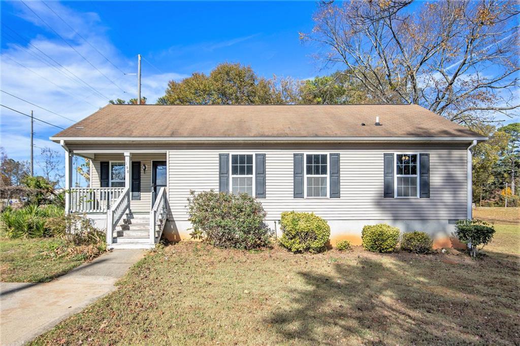 160 Roberts St., Fairburn, GA 30213