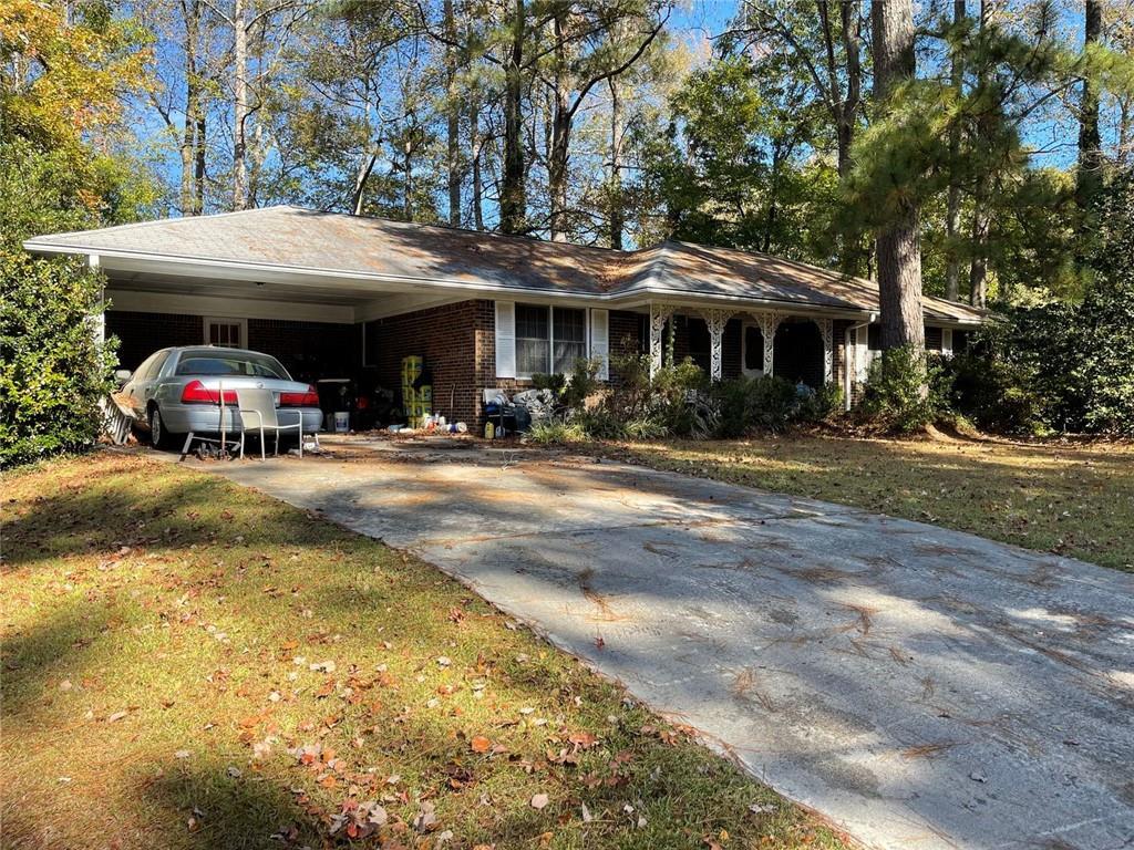 1550 Greenbrook Dr., Austell, GA 30168