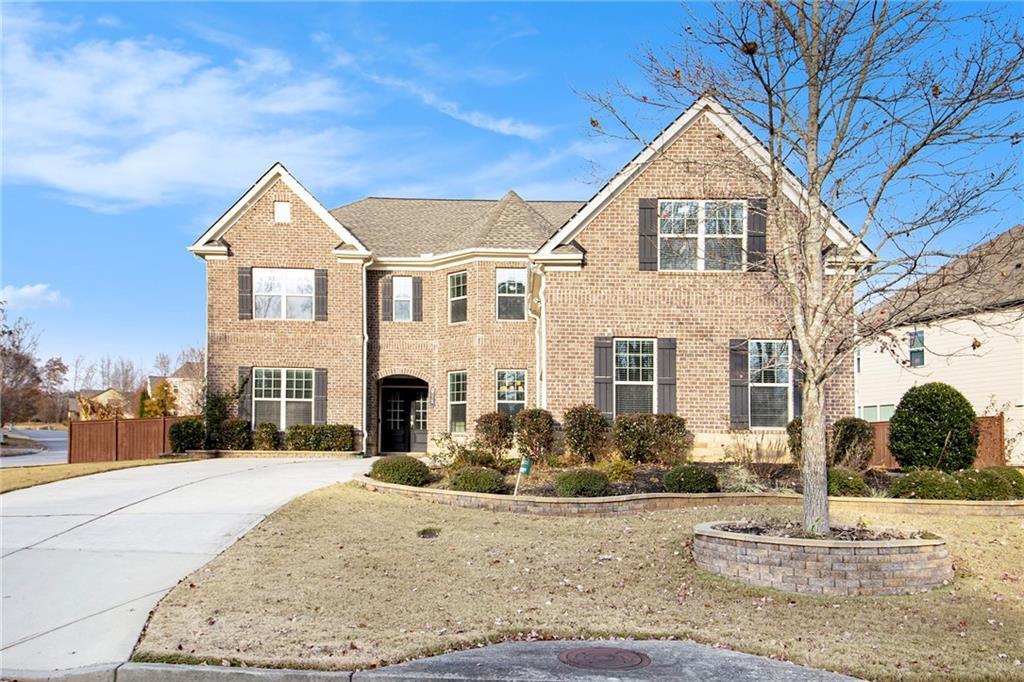 915 Elmsbrook Ln., Alpharetta, GA 30004