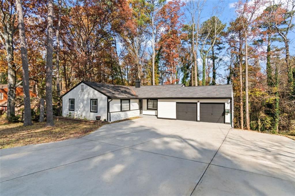 1018 Fellsridge Ct., Stone Mountain, GA 30083