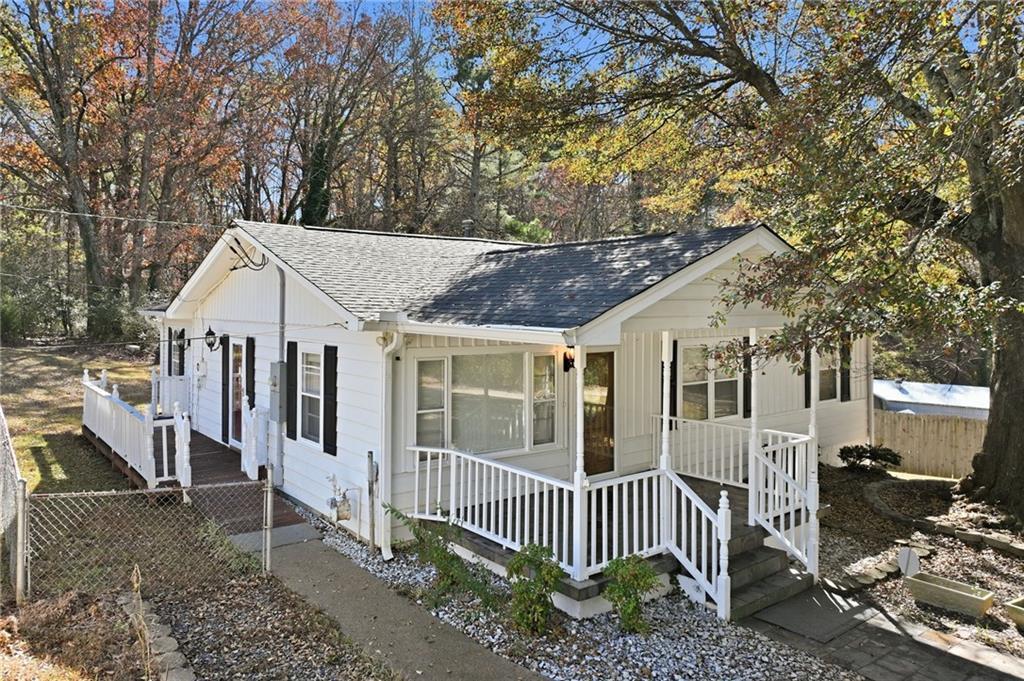 1304 Pine Valley Rd., Gainesville, GA 30501