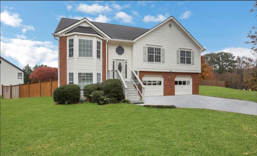 4590 Wheeler Creek Dr., Hoschton, GA 30548