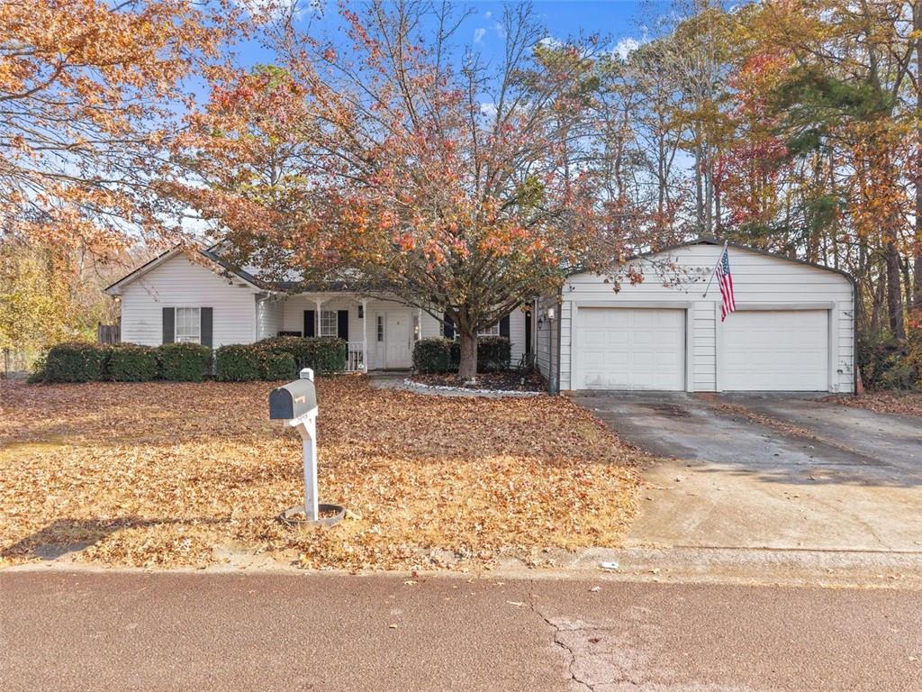5098 Twin Oaks Ln., Murrayville, GA 30564