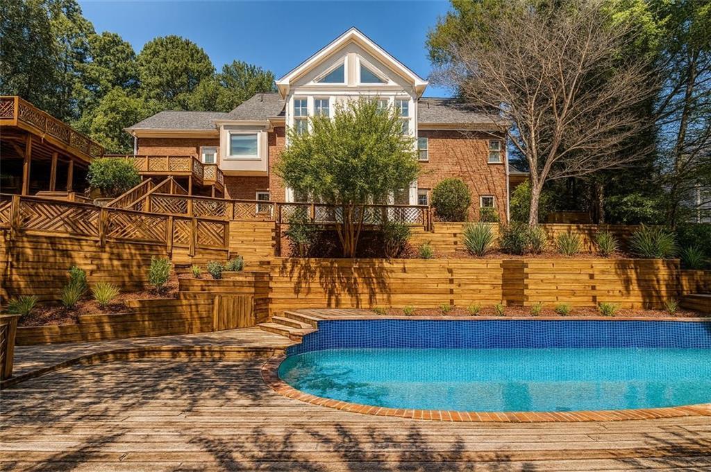 4070 Runnymede Dr., Lilburn, GA 30047