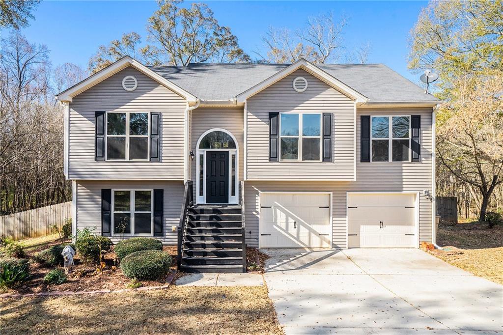 1556 Shoal Creek Dr., Winder, GA 30680