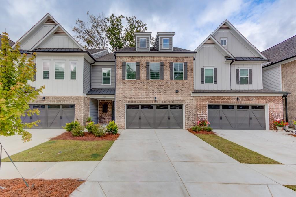 5317 Briggs St., Flowery Branch, GA 30542