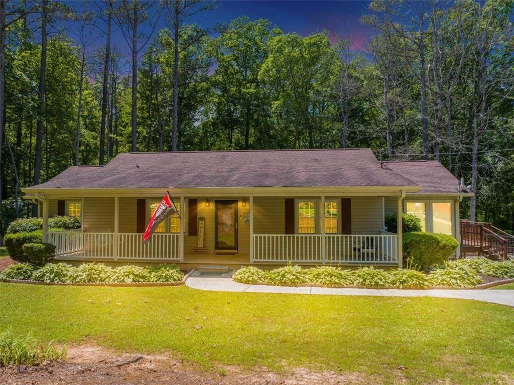 586 Old Bushmill Rd., Bremen, GA 30110