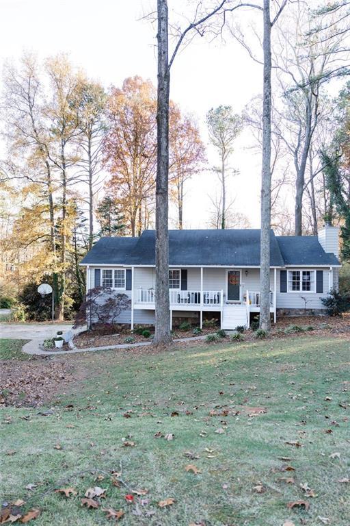 135 Sequoyah Cir., Canton, GA 30115