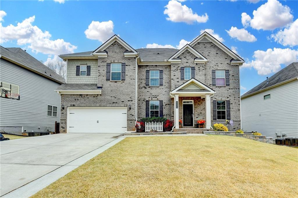 5525 Mirror Lake Dr., Cumming, GA 30028