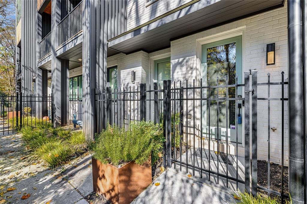 2347 Hosea L Williams Dr. #16, Atlanta, GA 30317