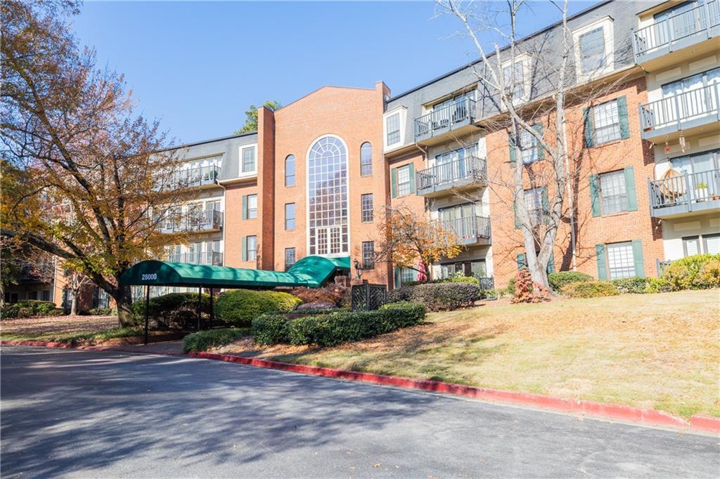 28207 Plantation Dr., Atlanta, GA 30324