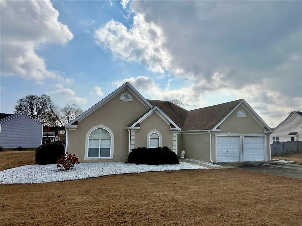 19 Meadow Crest Ct., Powder Springs, GA 30127