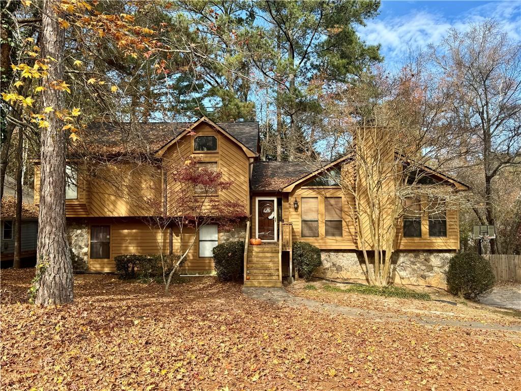 2691 Holly Springs Dr., Snellville, GA 30078