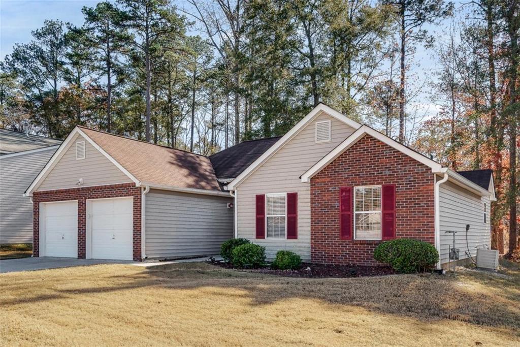 1174 Drawbridge Dr., Riverdale, GA 30296