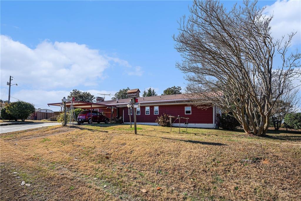 1442 Gum Creek Rd., Oxford, GA 30054