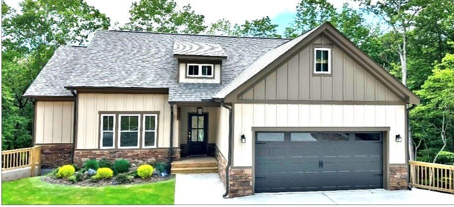 226 Chickasaw Dr., Waleska, GA 30183