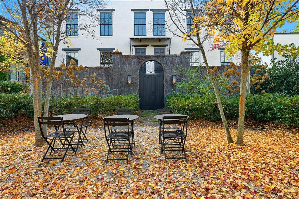 2061 Telfair Cir., Atlanta, GA 30324