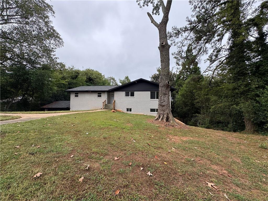 1679 Oak Ln., Atlanta, GA 30329