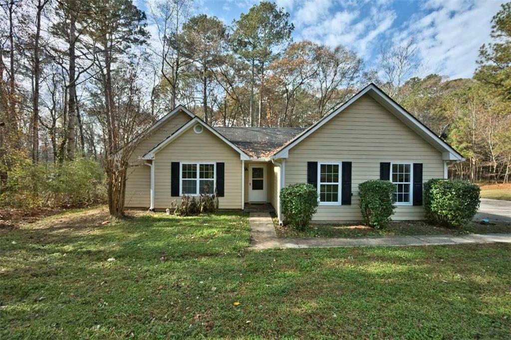 1679 Bullock Tr., Loganville, GA 30052