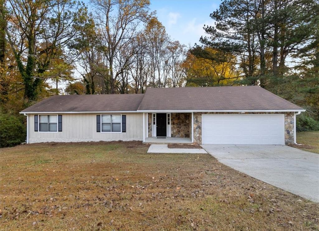 1786 Dunbarton Dr., Lithonia, GA 30058