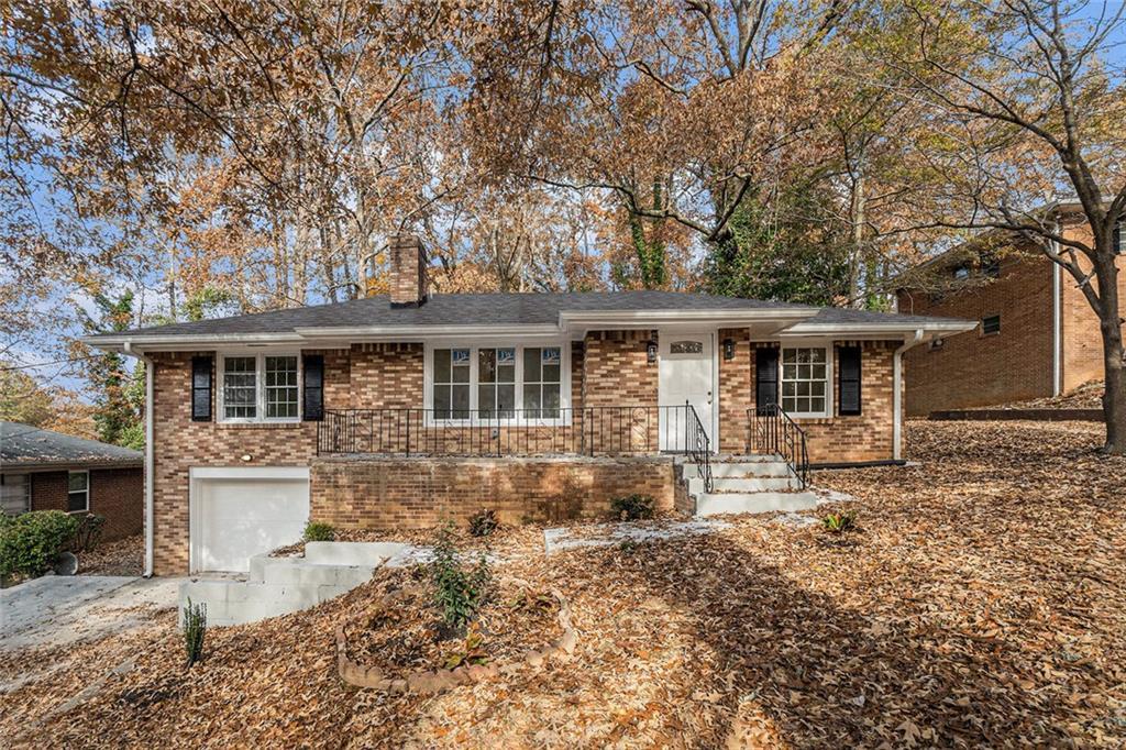 2825 Baker Ridge Dr., Atlanta, GA 30318