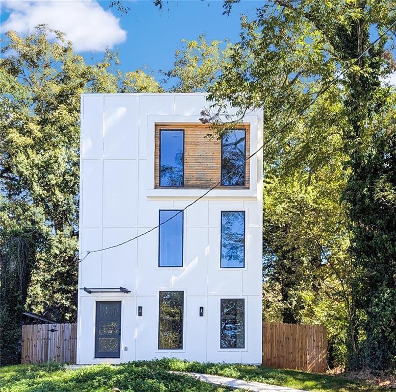 1052 Windsor St., Atlanta, GA 30310